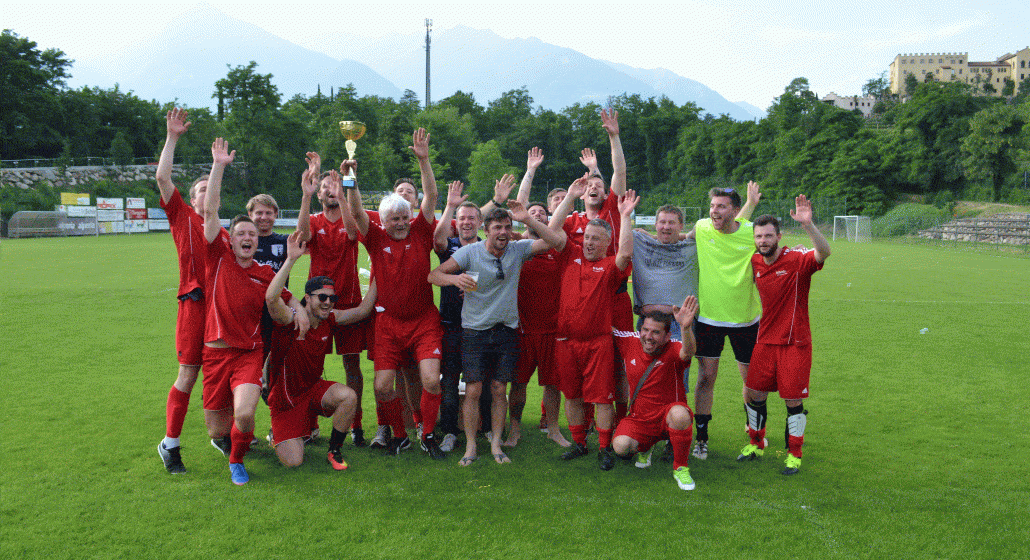 Dr. Schär Burgstall gewinnt 15. FCO - Firmenturnier