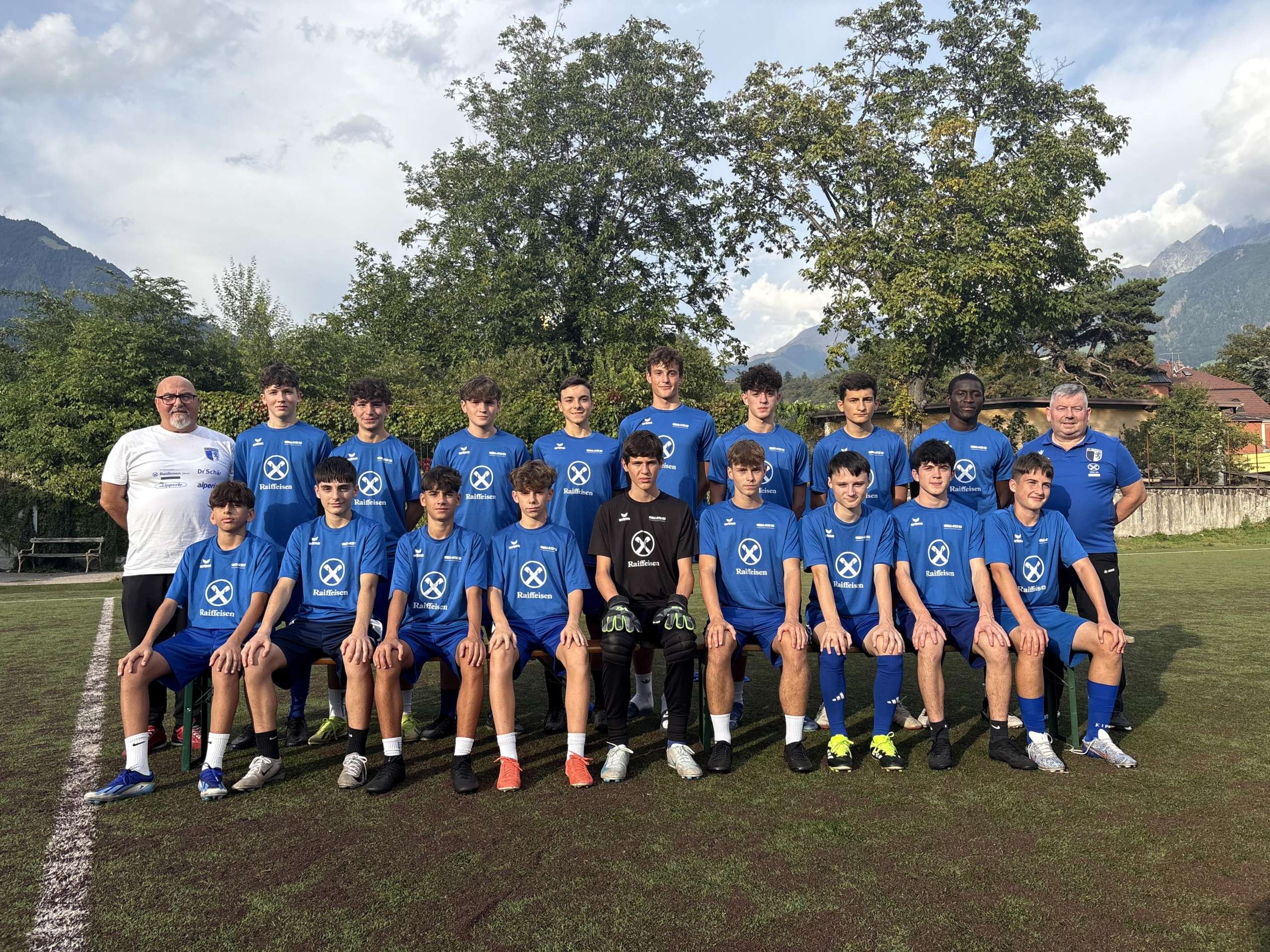 U15